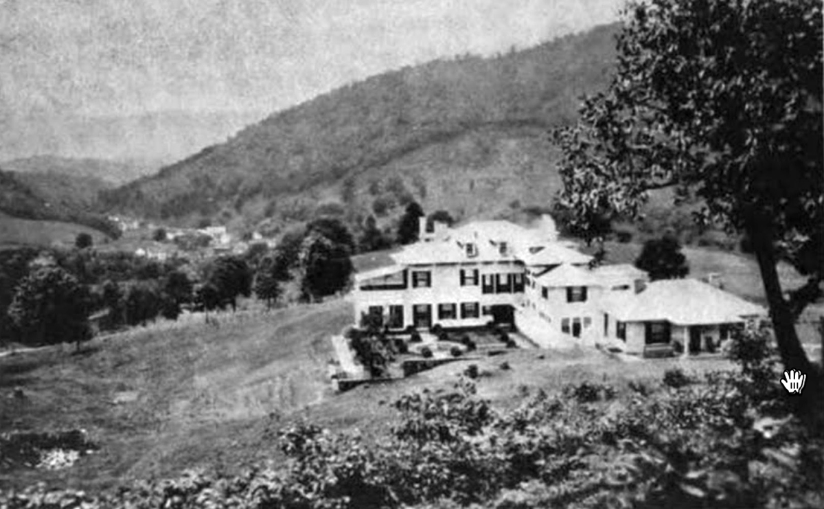 Historic view of Three Hills around 1915